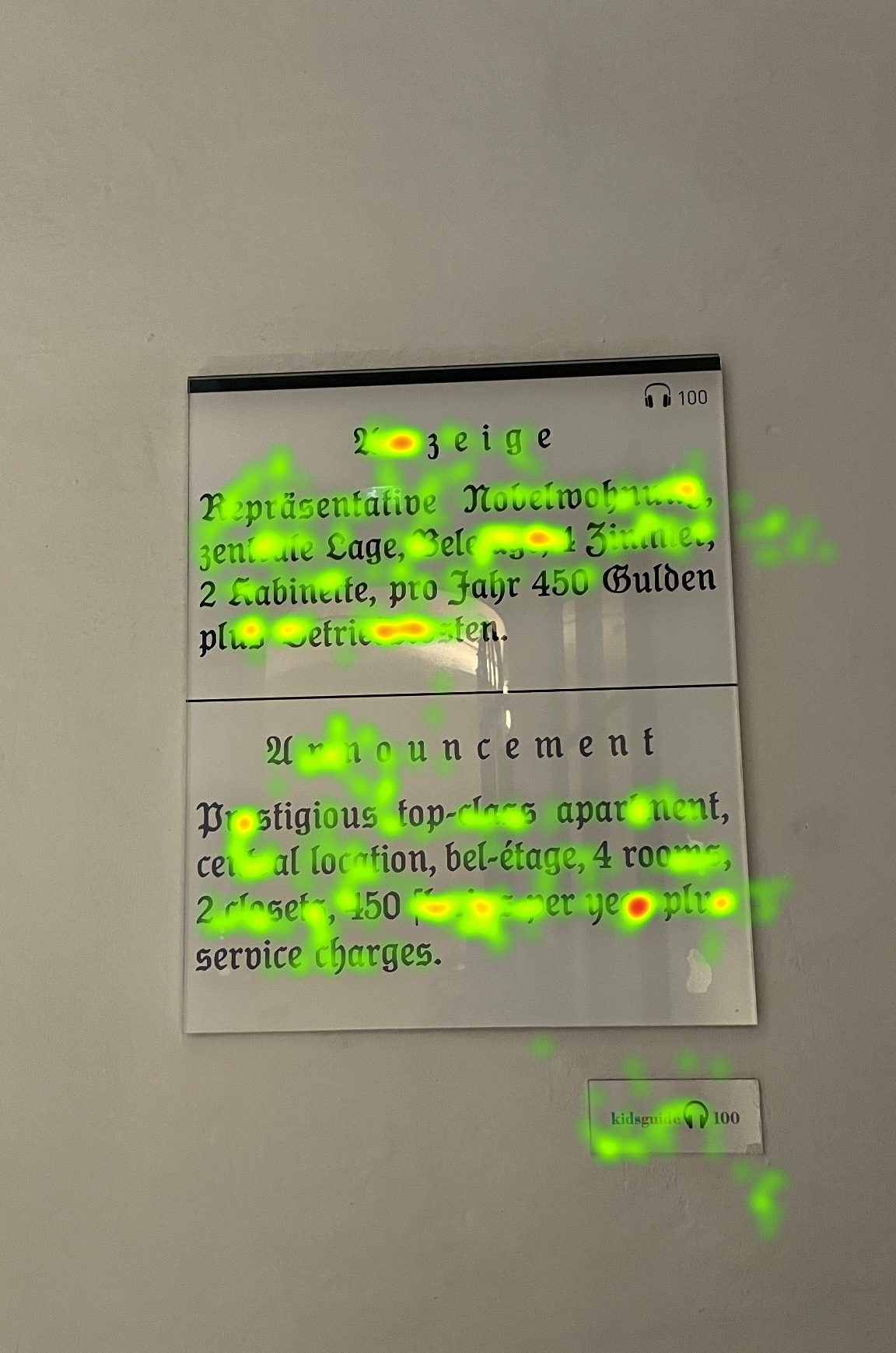 Blickdichte auf einer Museumsbeschriftung